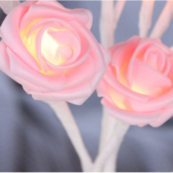 Veioză tip pomișor, cu flori de trandafir, iluminate LED individual, 24 LED-uri