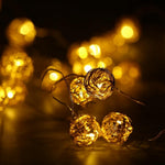 Instalatie Globuri impletite aurii, 20 LED-uri cu lumina alba calda, 3 m, interior